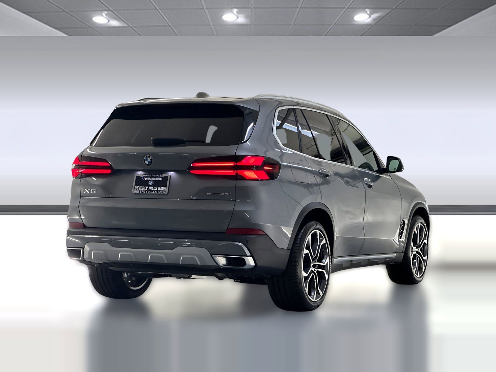 Used 2026 BMW X5 sDrive40i w/ Premium Package RWD image 8
