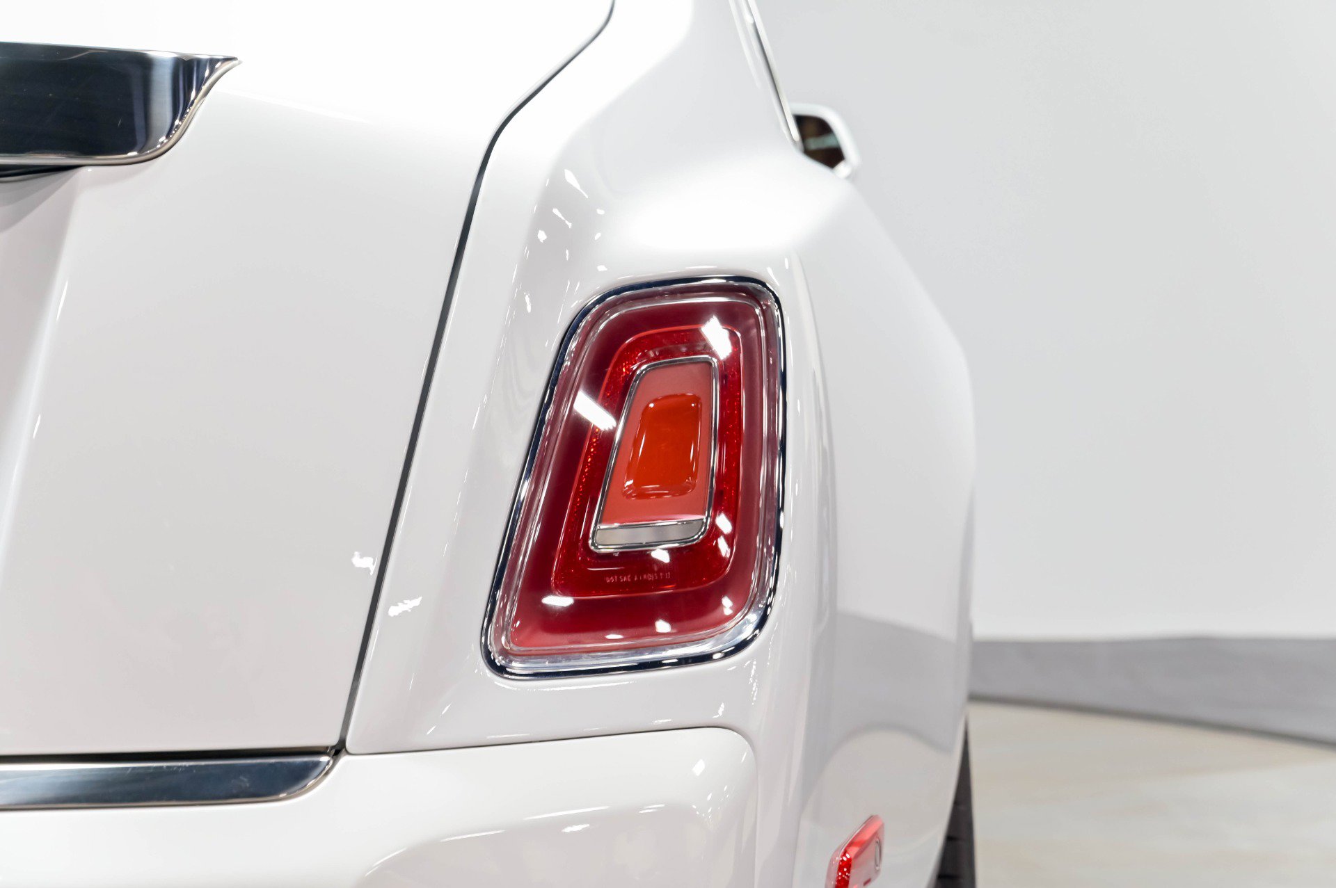 Used 2022 Rolls-Royce Phantom Sedan w/ The Phantom Package RWD image 72