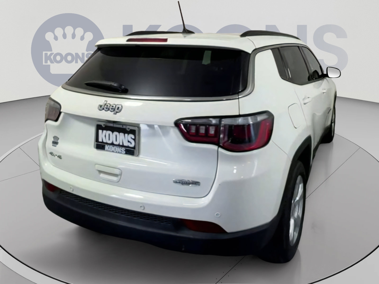 Used 2019 Jeep Compass Latitude w/ Popular Equipment Group AWD/4WD image 11