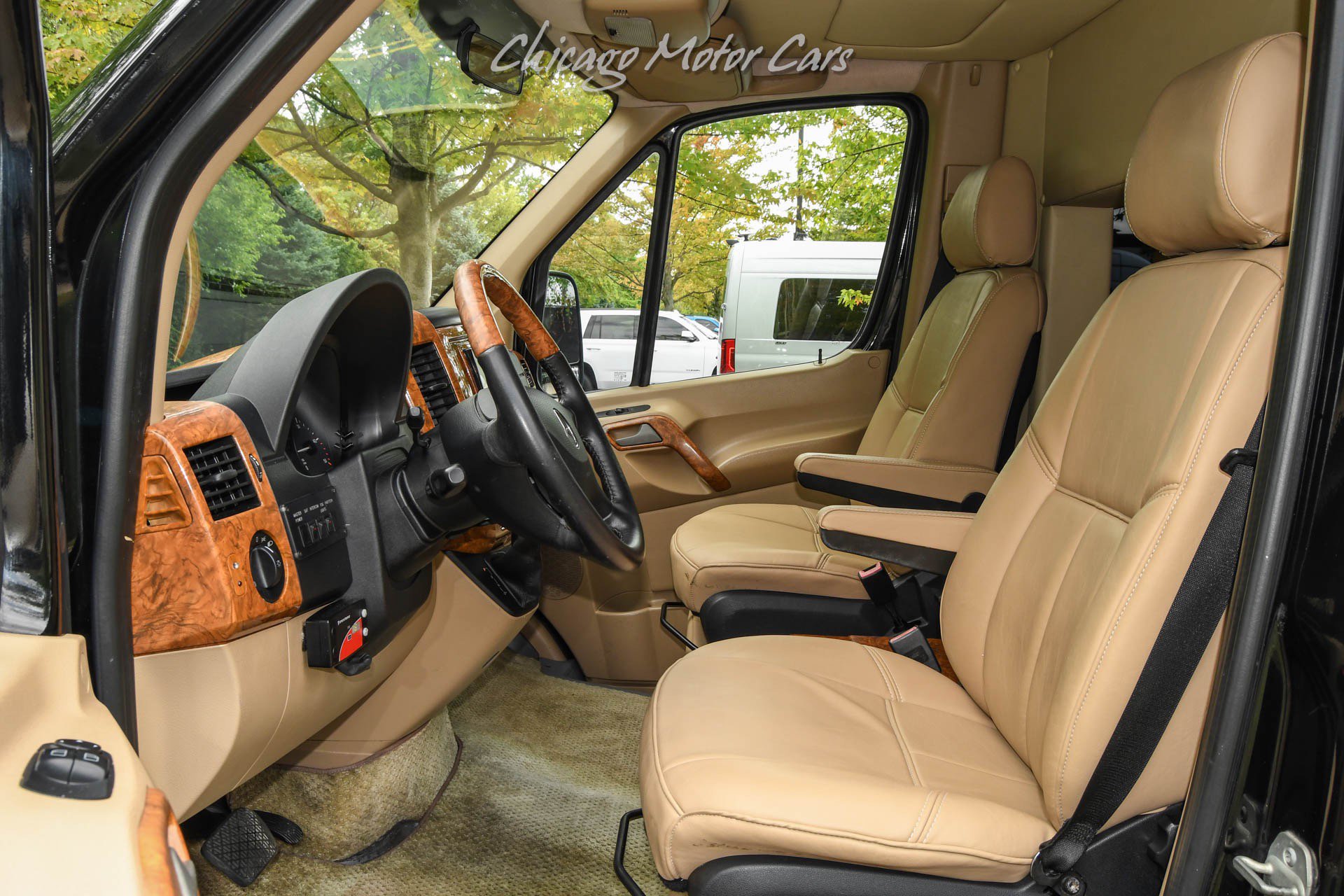 Used 2011 Freightliner Sprinter 2500 RWD image 19