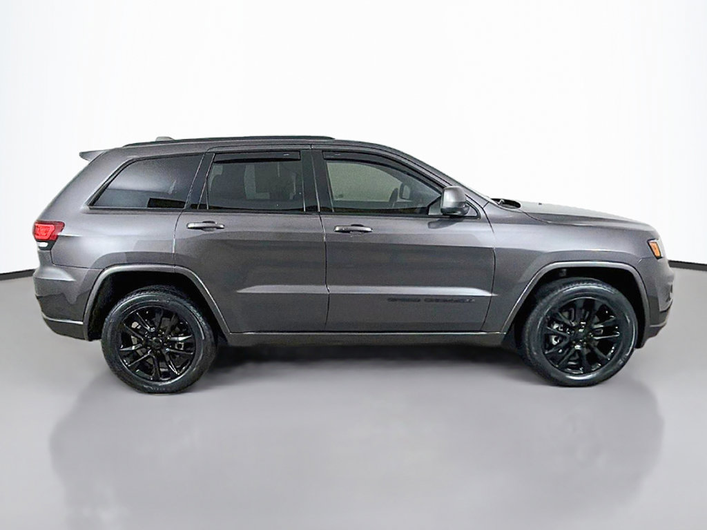 Used 2021 Jeep Grand Cherokee Laredo X AWD/4WD image 17