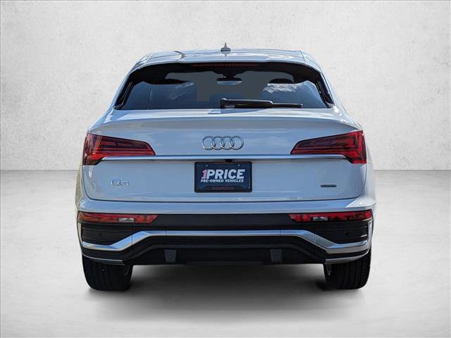 Used 2022 Audi Q5 2.0T Prestige w/ Prestige Package image 6