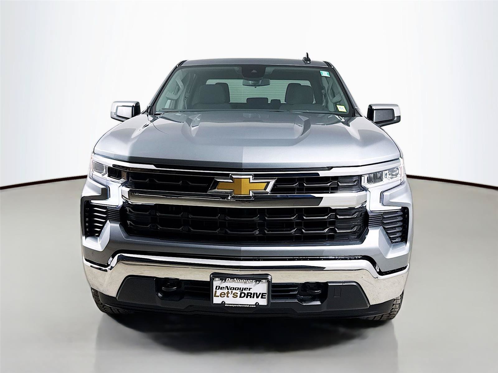Used 2026 Chevrolet Silverado 1500 LT AWD/4WD image 4
