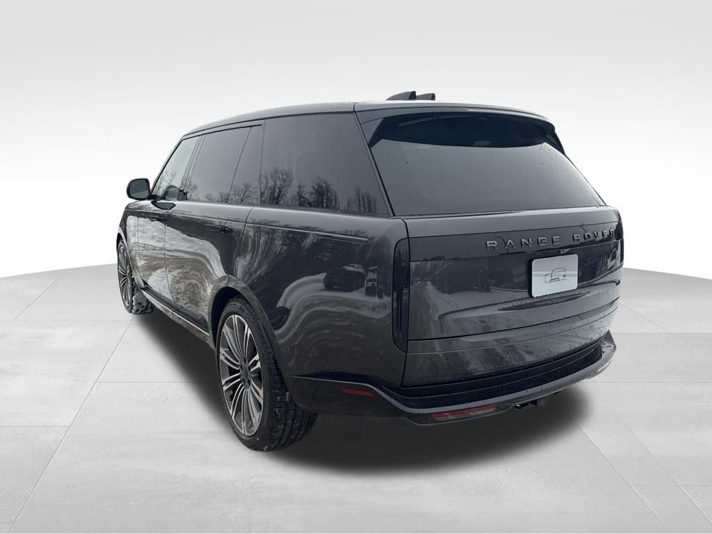 New 2026 Land Rover Range Rover Long Wheelbase SE image 6
