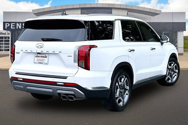 Used 2023 Hyundai Palisade Limited AWD/4WD image 2