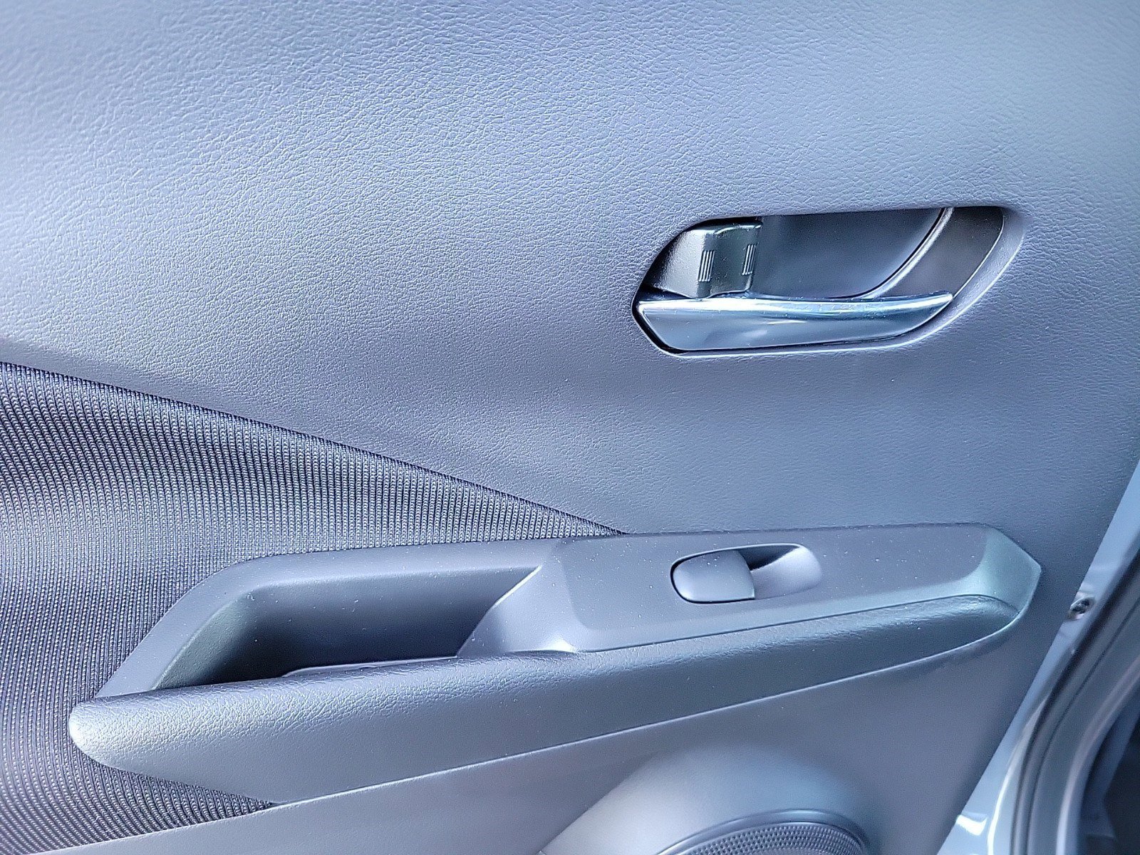 New 2024 Nissan Kicks SV w/ Interior Electronics Package image 19