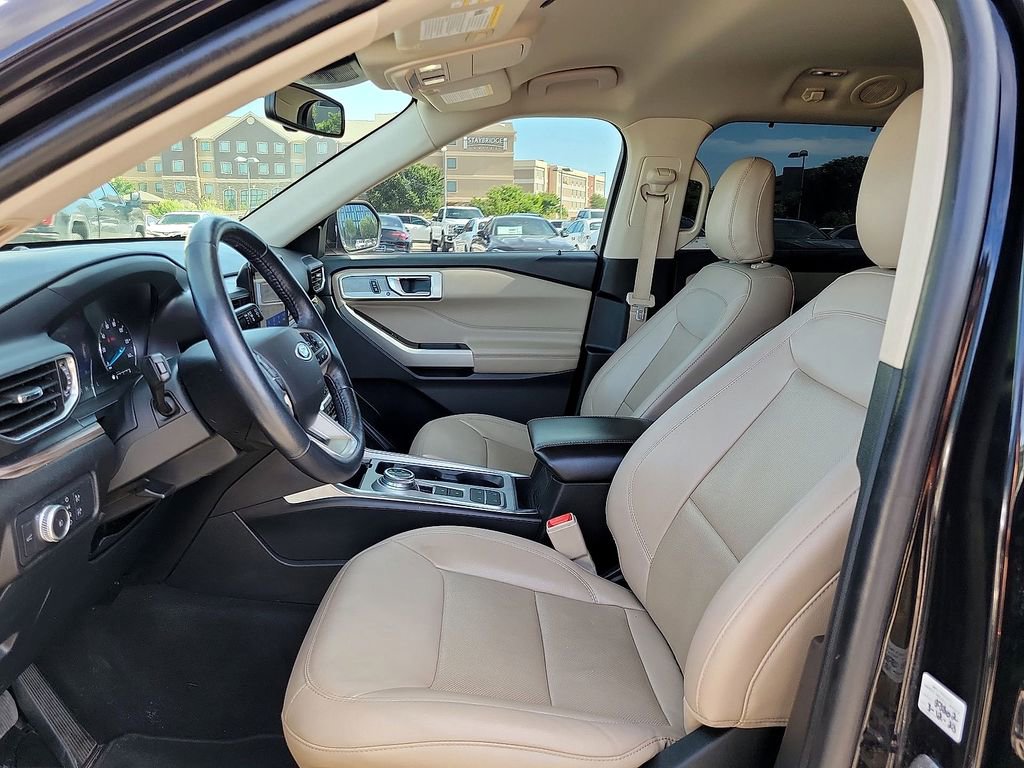 Used 2022 Ford Explorer Limited RWD image 16
