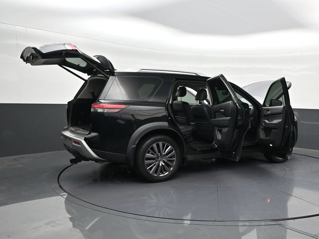 Used 2022 Nissan Pathfinder SL w/ SL Premium Package FWD image 33