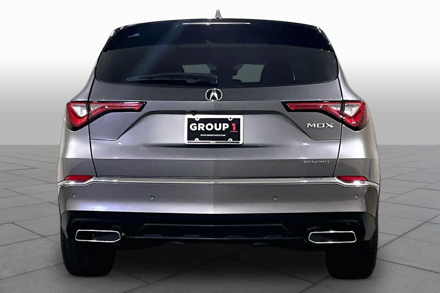 Used 2022 Acura MDX SH-AWD w/ Technology Package image 4