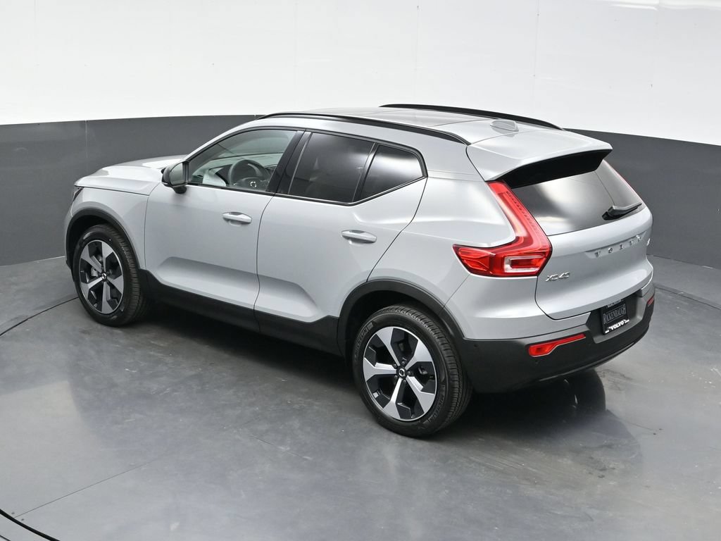 New 2026 Volvo XC40 B5 Plus w/ Protection Package Premier AWD/4WD image 39