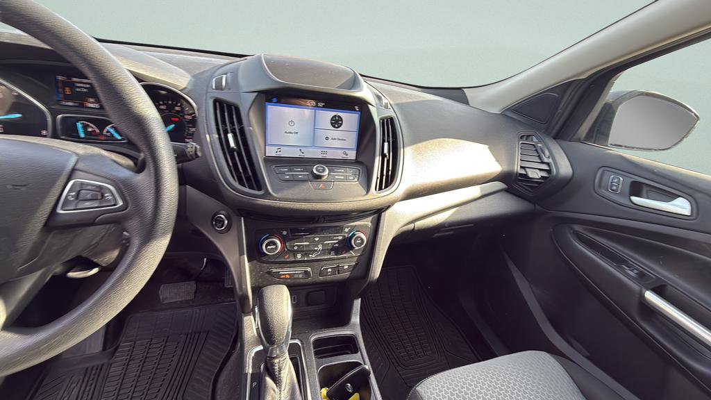 Used 2019 Ford Escape SE image 19