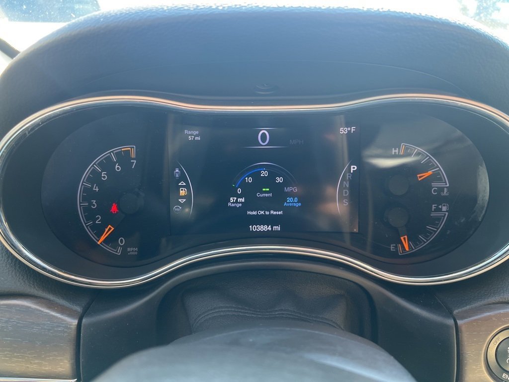 Used 2015 Jeep Grand Cherokee Limited w/ Luxury Group II image 10