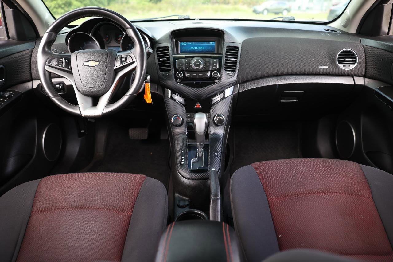 Used 2011 Chevrolet Cruze LT FWD image 21