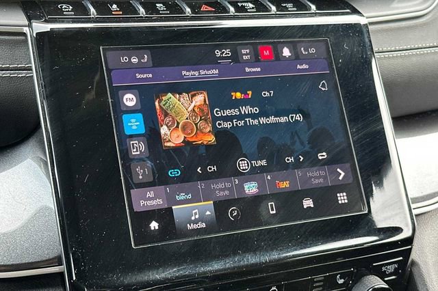 Used 2021 Jeep Grand Cherokee L Laredo image 17