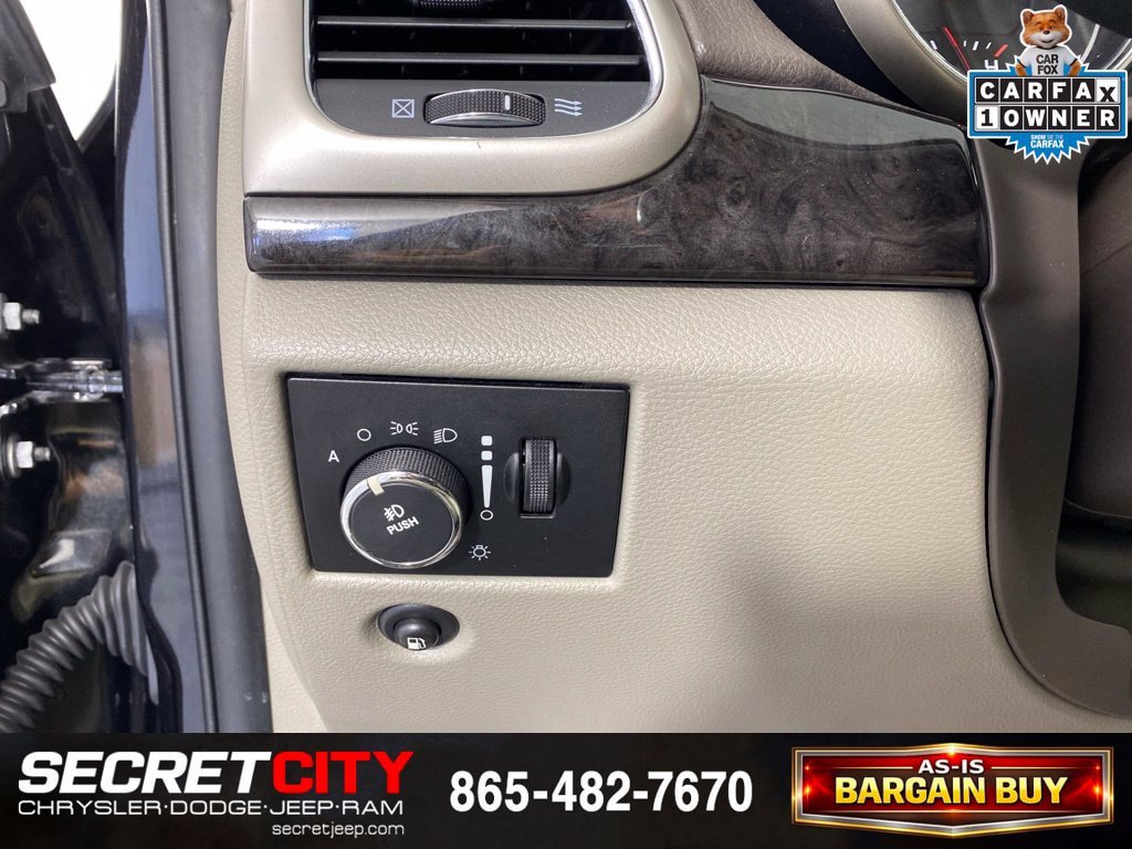 Used 2013 Jeep Grand Cherokee Laredo AWD/4WD image 12