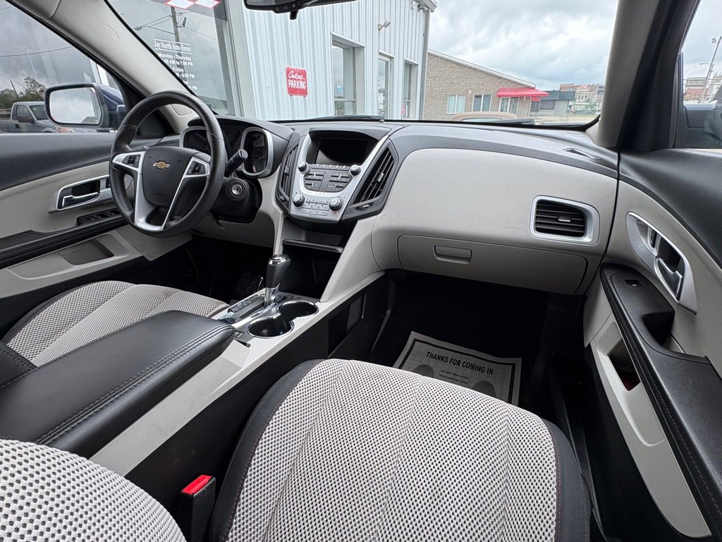 Used 2016 Chevrolet Equinox LT FWD image 17