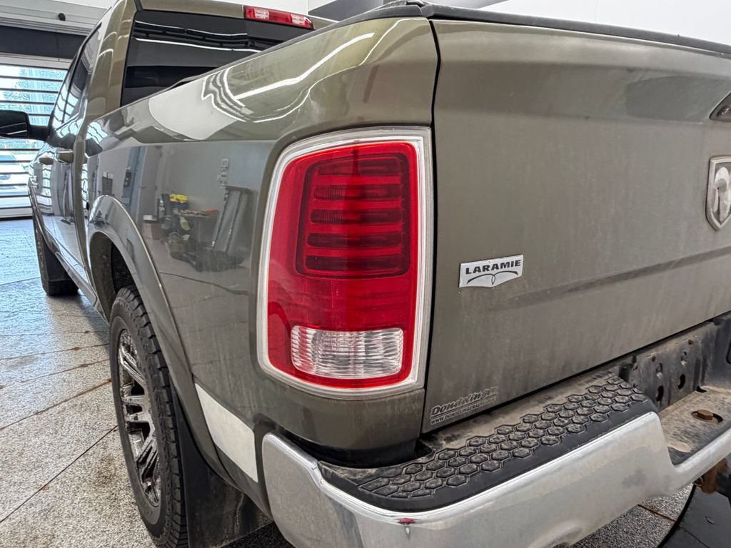 Used 2013 RAM 1500 Laramie w/ Convenience Group AWD/4WD image 13