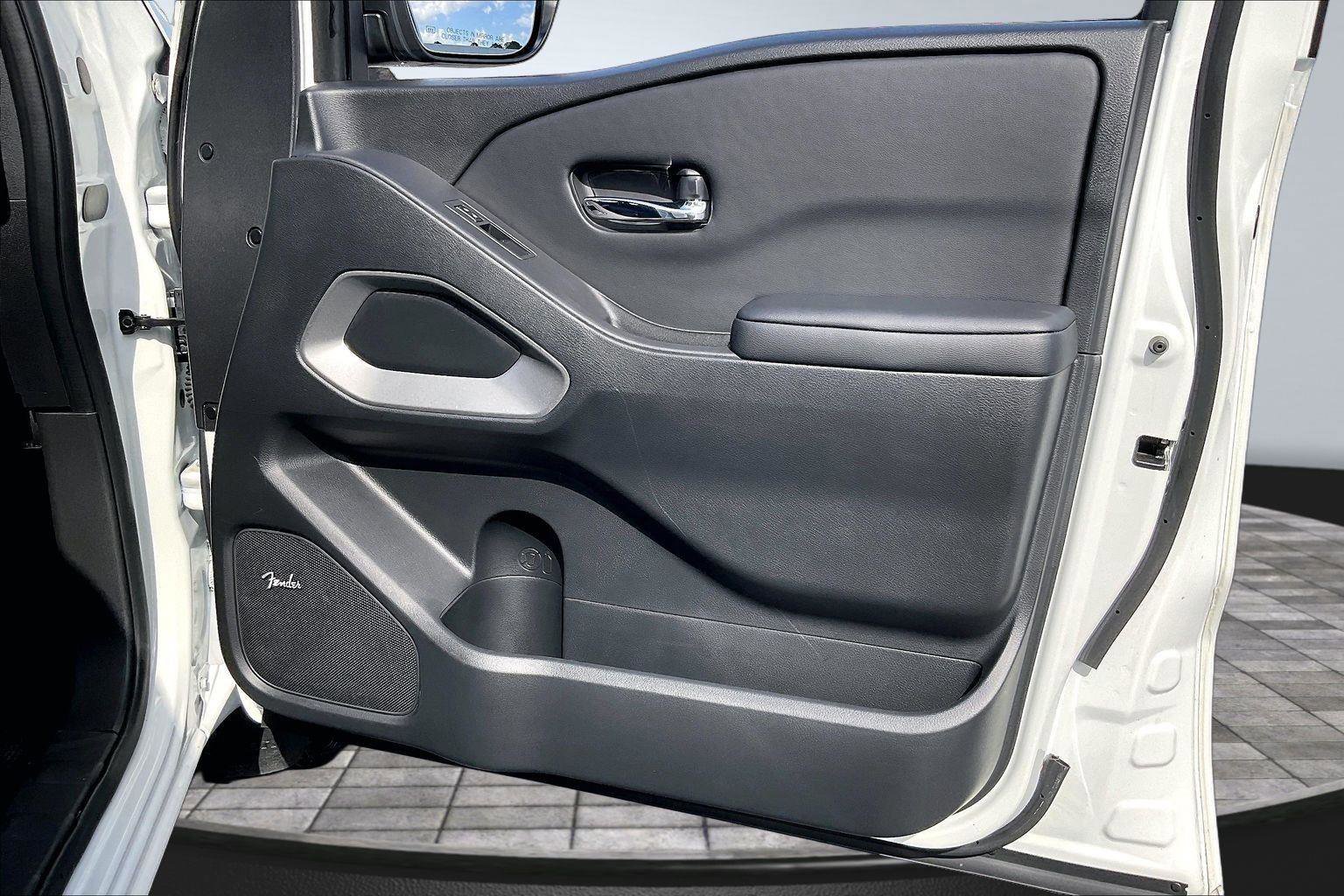 Certified 2025 Nissan Frontier SV w/ SV Convenience Package RWD image 25
