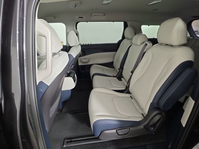 New 2026 Kia Carnival EX image 21