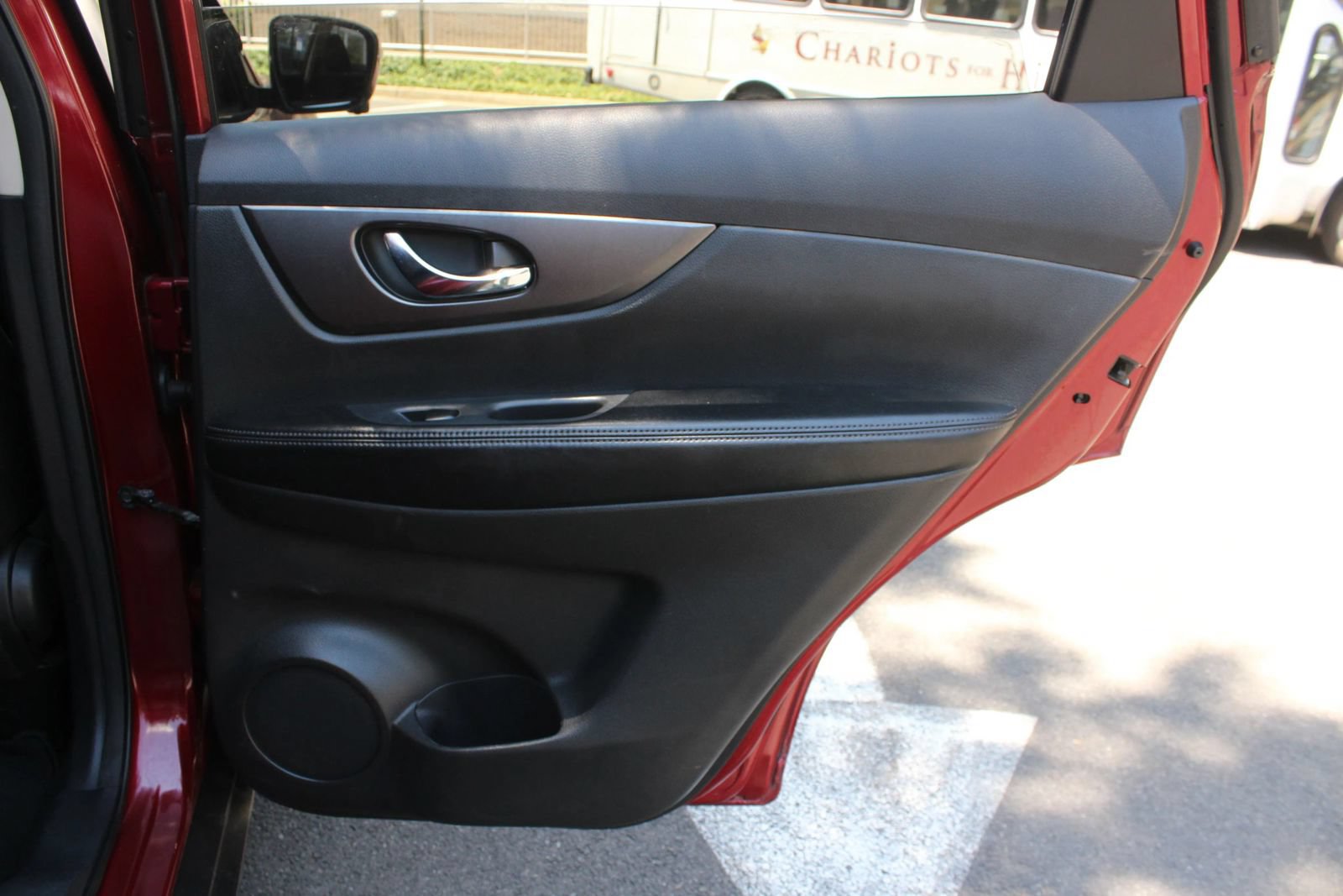 Used 2015 Nissan Rogue SV w/ SV Premium Package AWD/4WD image 23