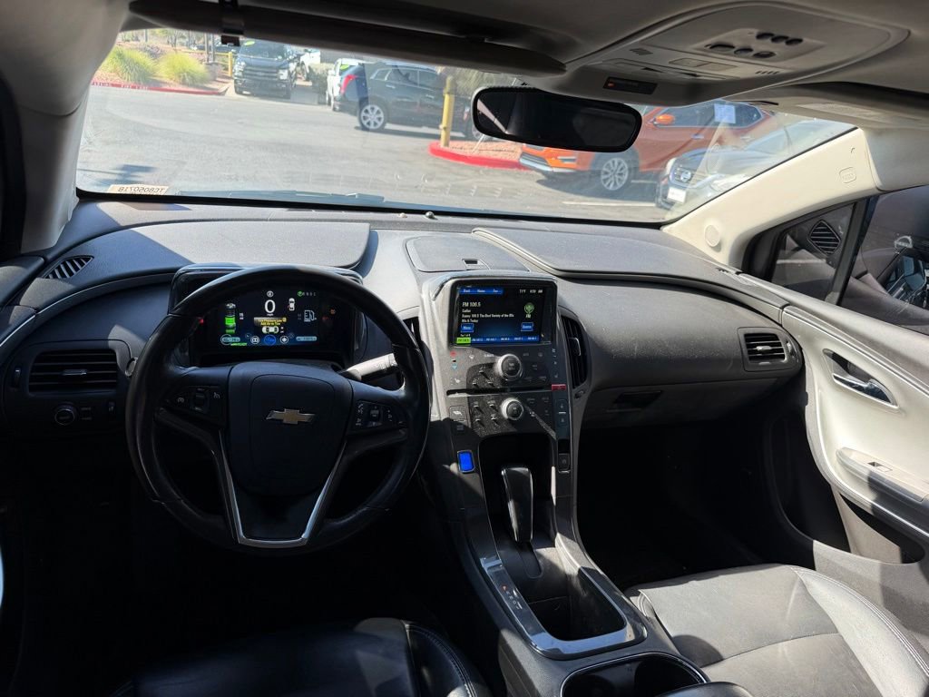 Used 2014 Chevrolet Volt Premium w/ Premium Trim Package FWD image 10