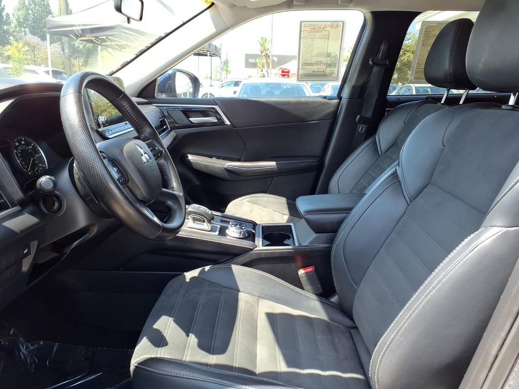 Used 2024 Mitsubishi Outlander SE AWD/4WD image 8