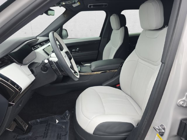 Used 2023 Land Rover Range Rover Sport SE Dynamic AWD/4WD image 16