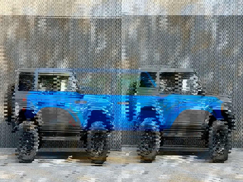 New 2025 Ford Bronco Raptor image 6