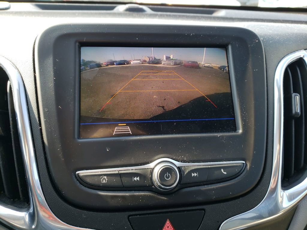 Used 2020 Chevrolet Equinox LS w/ LS Convenience Package image 19