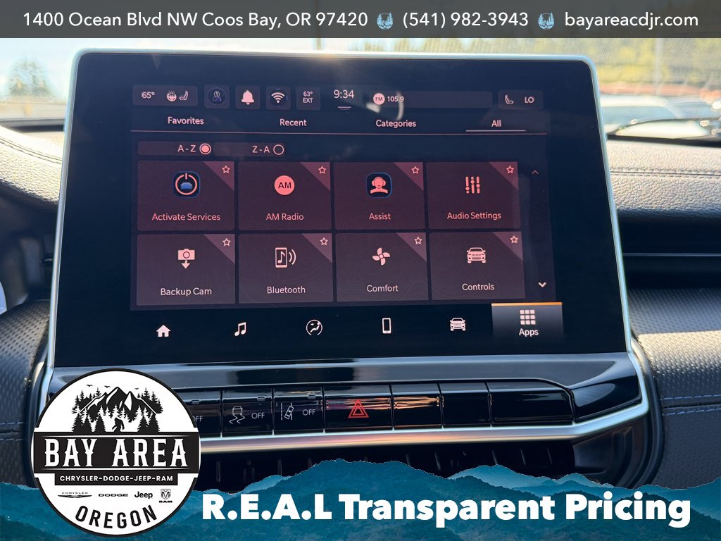 Used 2025 Jeep Compass Latitude w/ Convenience Group AWD/4WD image 24