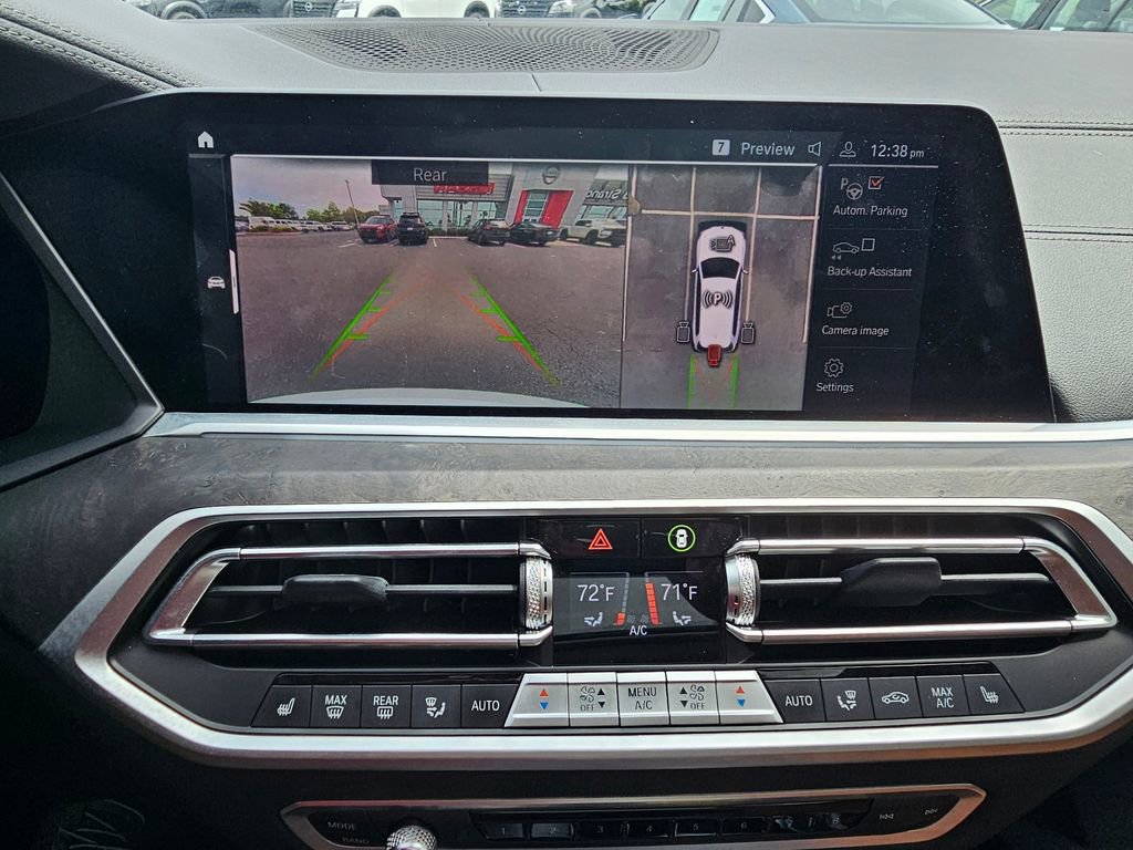 Used 2022 BMW X7 xDrive40i w/ Premium Package image 32