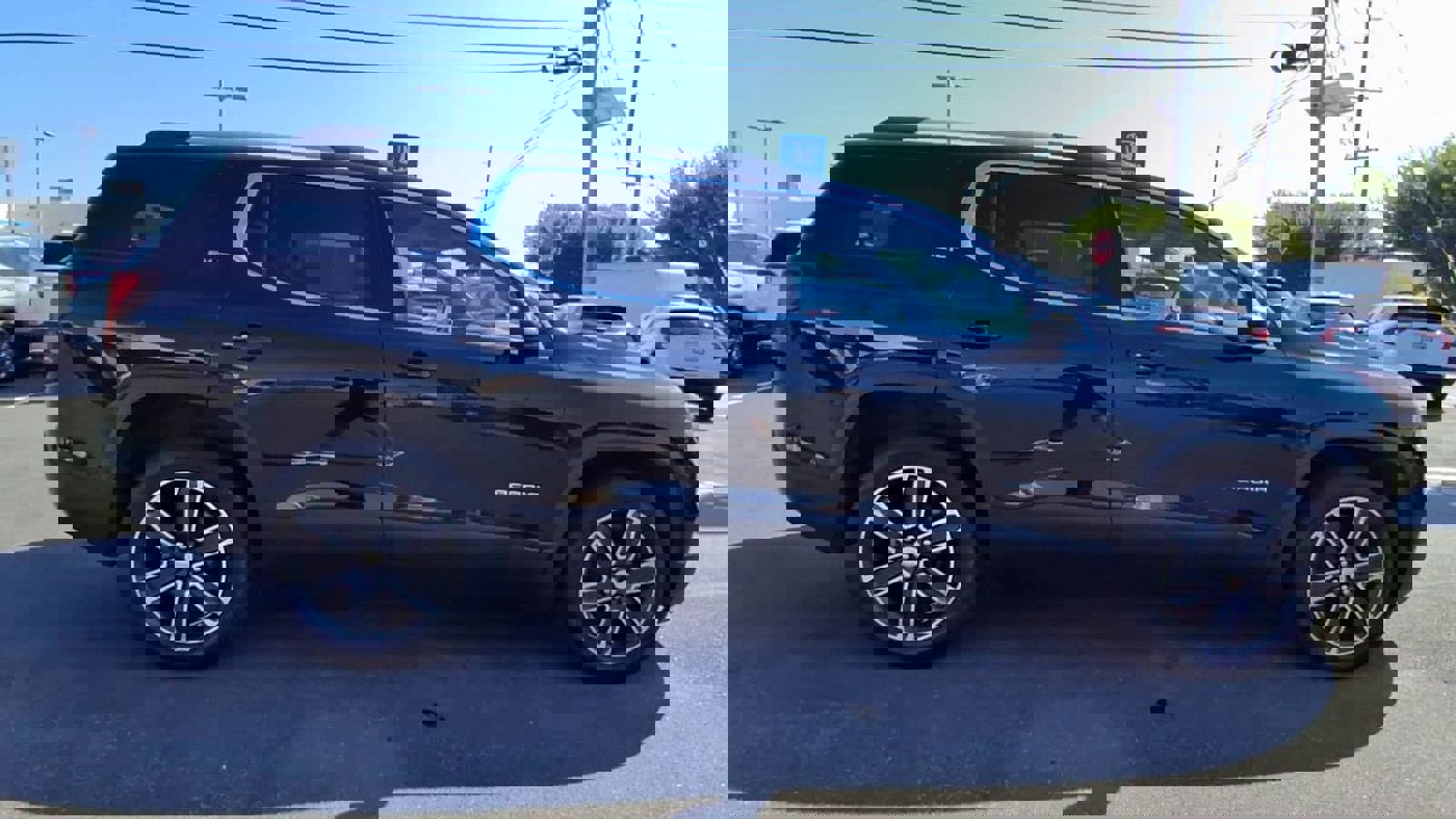 Certified 2023 GMC Acadia SLT w/ Technology Package image 9