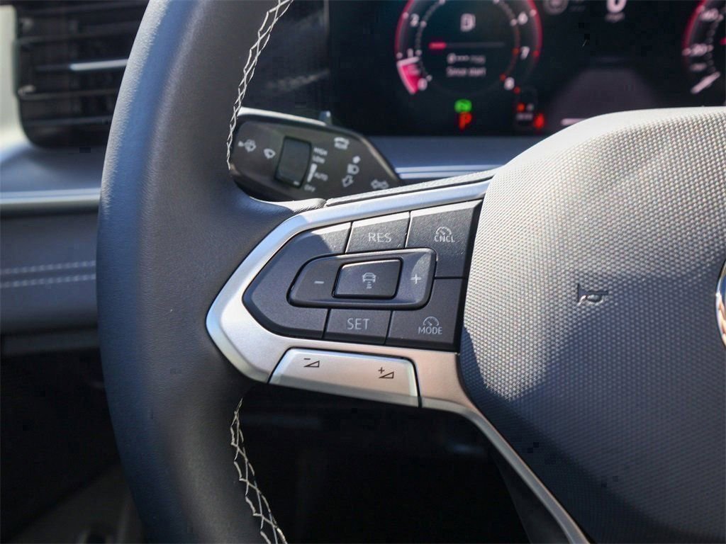 New 2026 Volkswagen Tiguan SE image 23