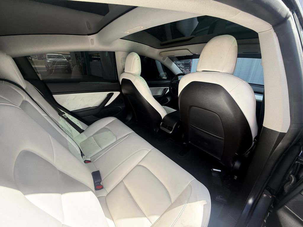 Used 2020 Tesla Model 3 Standard Range Plus image 10