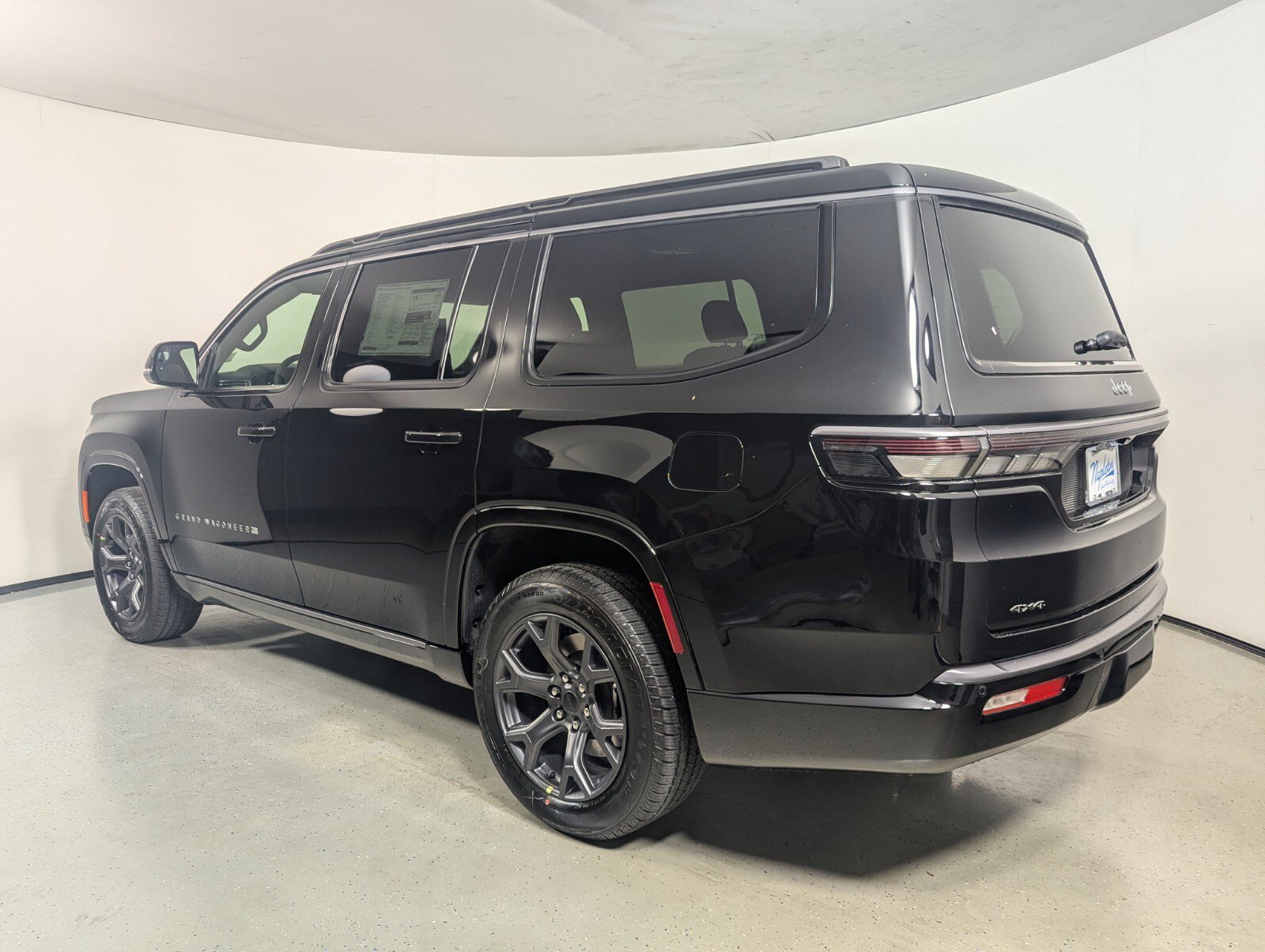 New 2026 Jeep Grand Wagoneer Limited w/ Premium Group II AWD/4WD image 6