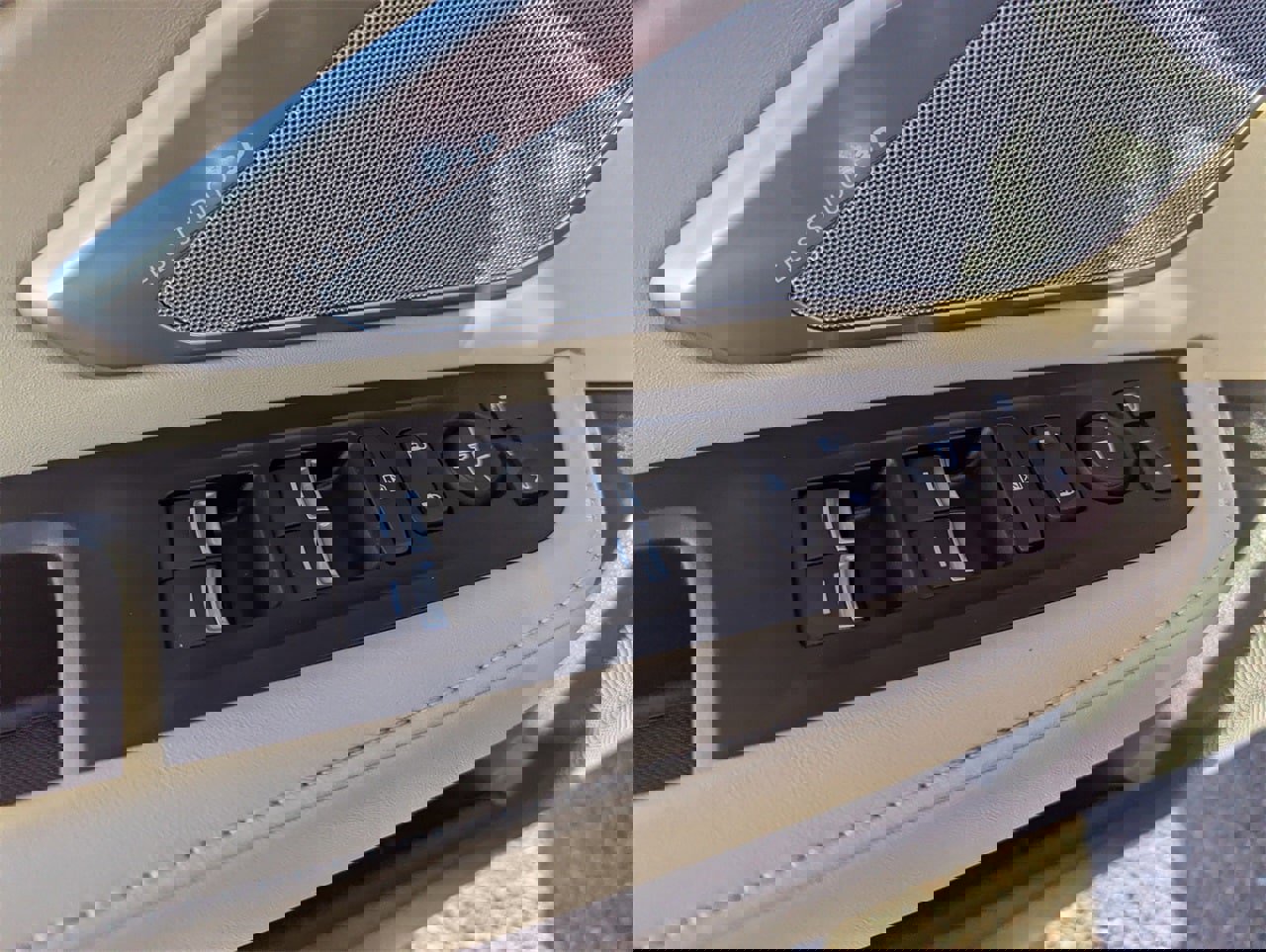 Certified 2022 Acura RDX AWD w/ Advance Package image 32