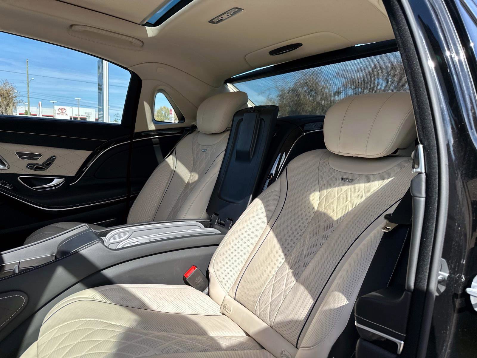 Used 2016 Mercedes-Benz Maybach S 600 image 12