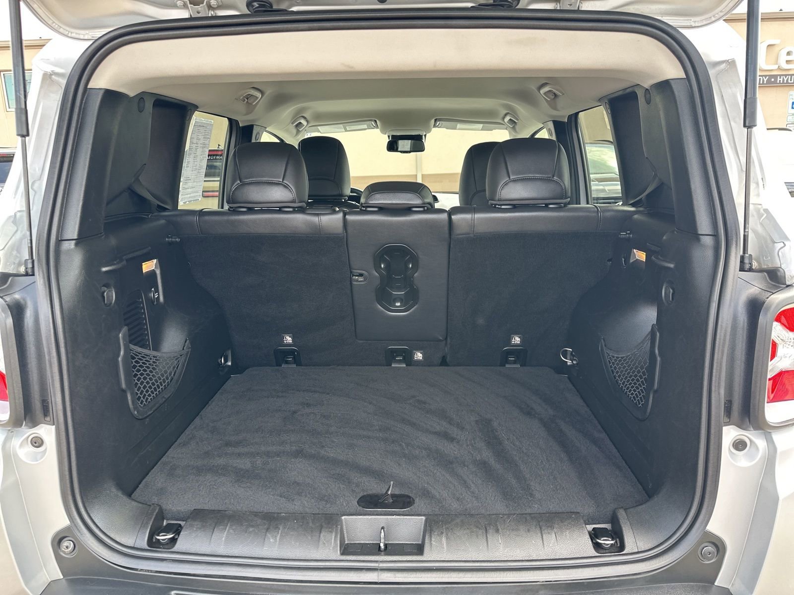 Used 2016 Jeep Renegade Limited AWD/4WD image 24