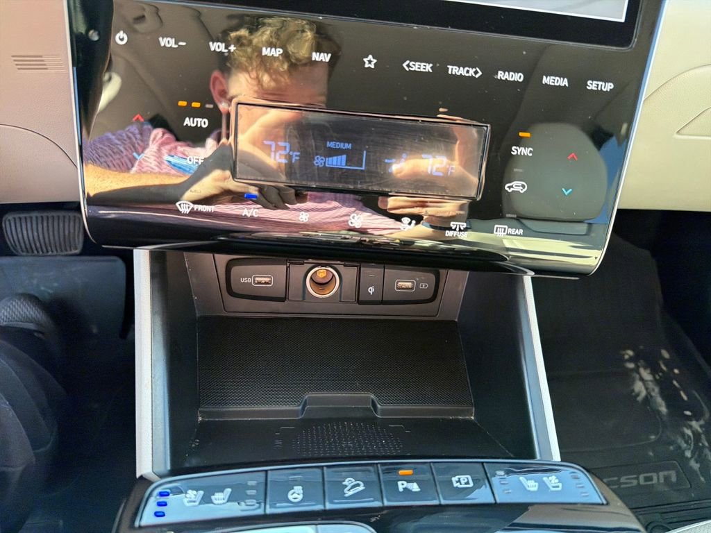 Used 2024 Hyundai Tucson Limited image 23