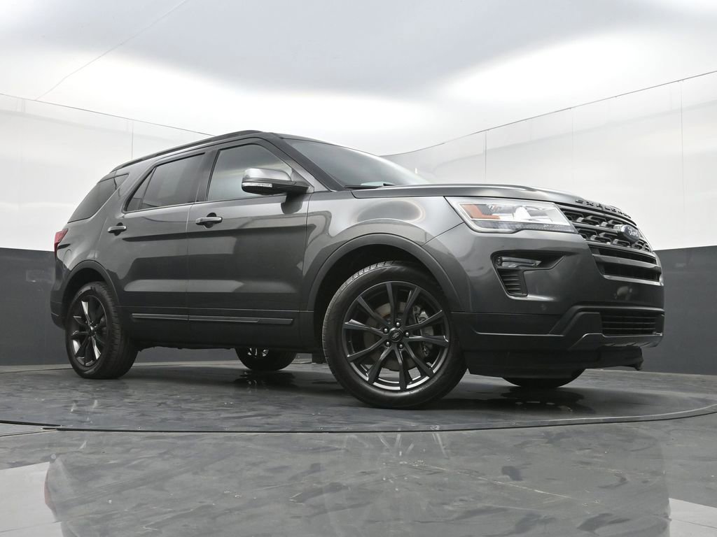 Used 2018 Ford Explorer XLT w/ Equipment Group 202A image 23
