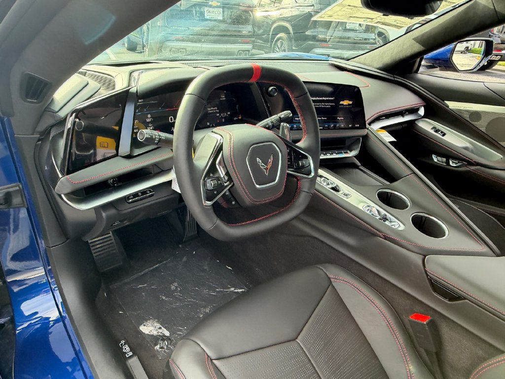 New 2027 Chevrolet Corvette Stingray Convertible w/ Battery Protection Package RWD image 10