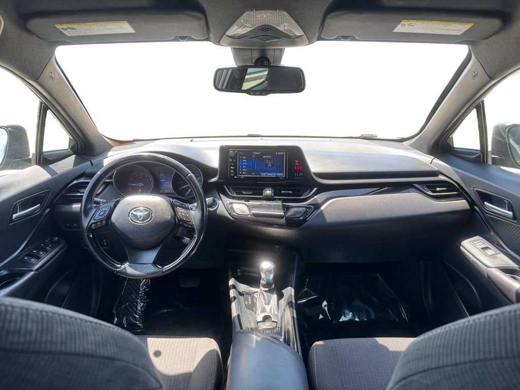 Used 2018 Toyota C-HR XLE FWD image 13