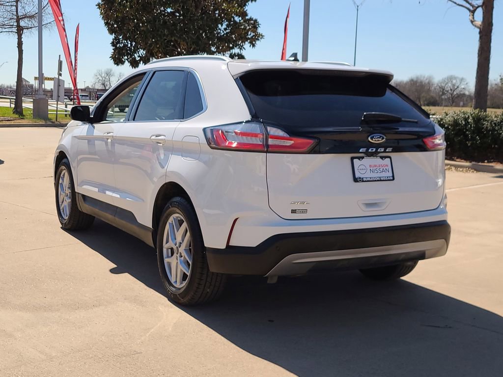 Used 2021 Ford Edge SEL w/ Convenience Package image 2