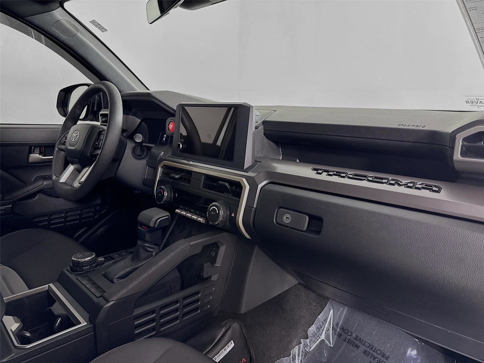 Used 2024 Toyota Tacoma TRD Sport AWD/4WD image 43