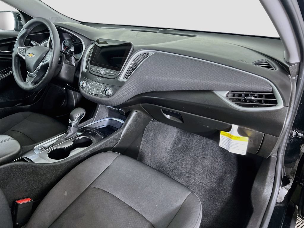 Used 2023 Chevrolet Malibu LT FWD image 32