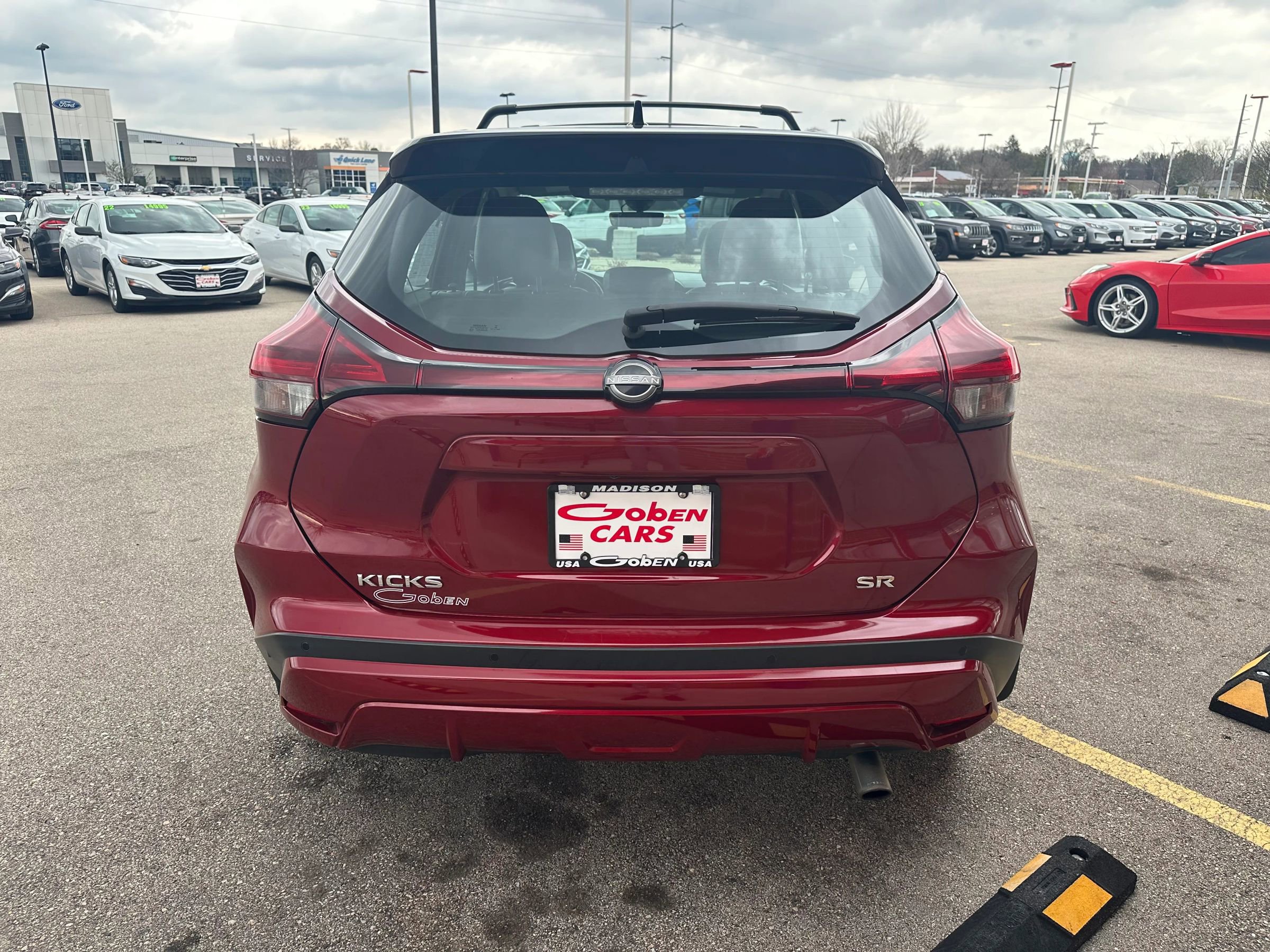 Used 2022 Nissan Kicks SR w/ Premium Package FWD image 6