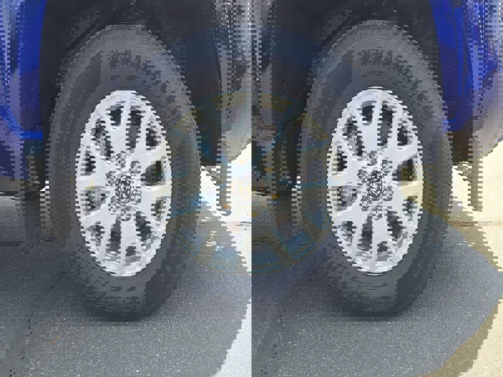 New 2025 Toyota Tacoma SR5 image 9