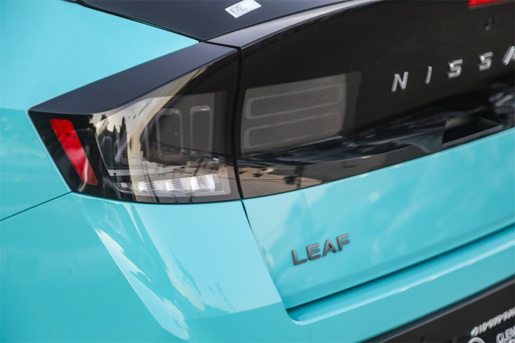 New 2026 Nissan Leaf Platinum+ image 9