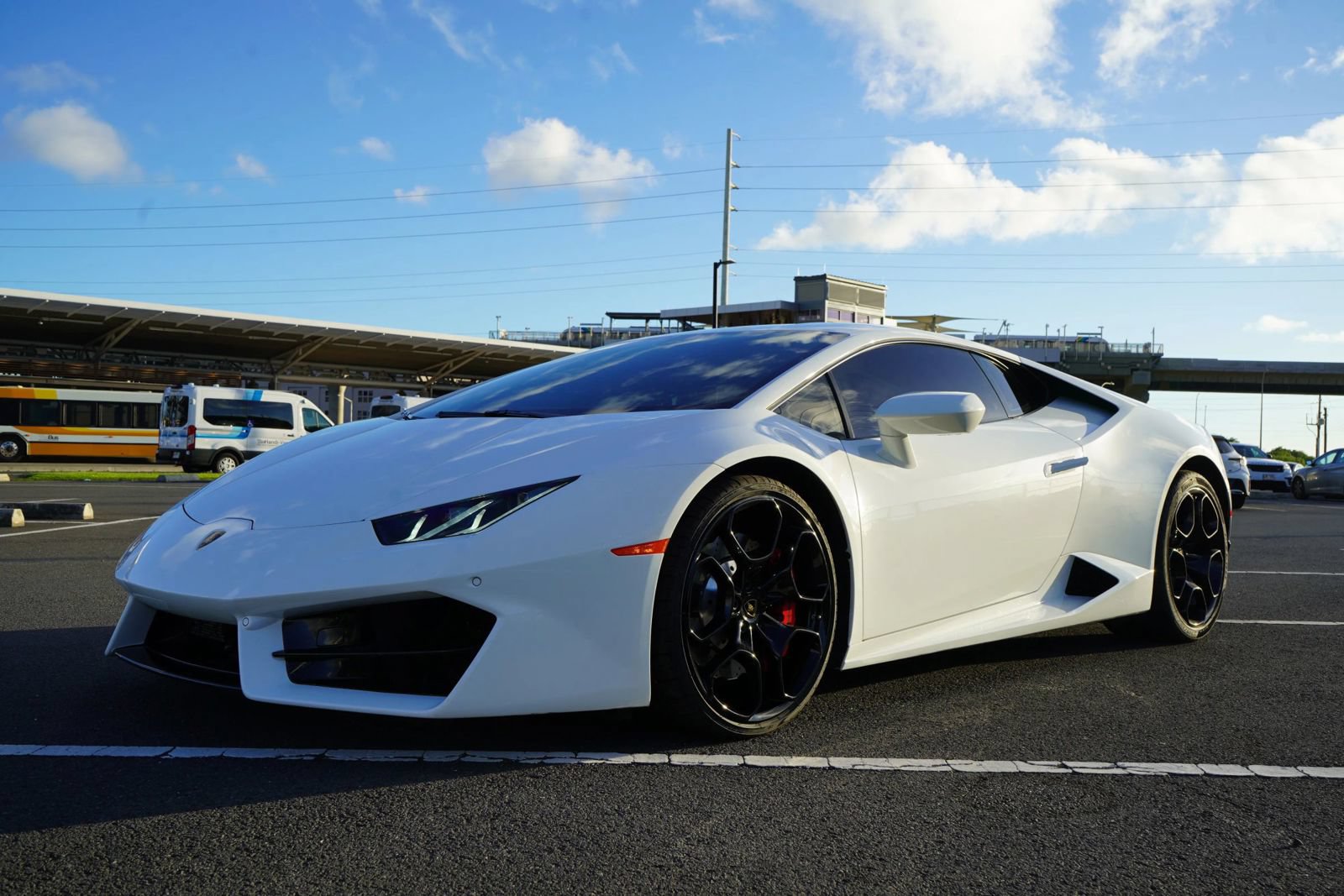 Used 2019 Lamborghini Huracan LP 580-2 RWD image 32