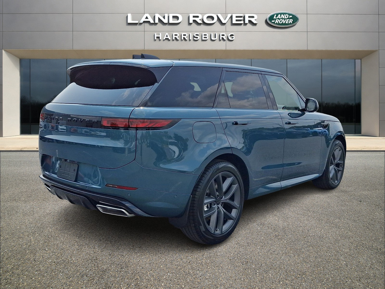 New 2026 Land Rover Range Rover Sport Dynamic SE AWD/4WD image 4